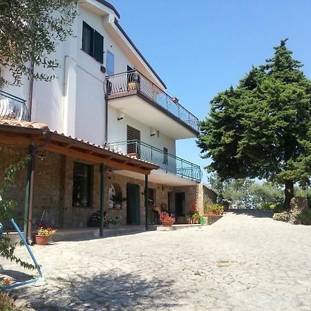 Bed & Breakfast Villa Flora Eredita Bagian luar foto
